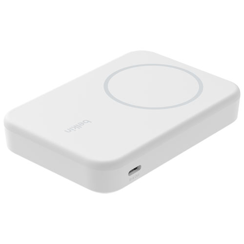 Belkin Boostcharge Pro 8000 mAh Power Bank with MagSafe - White