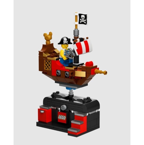 LEGO: Bricktober 2022 Pirate Adventure Ride - 950 Piece Building Kit [LEGO, #6432431]