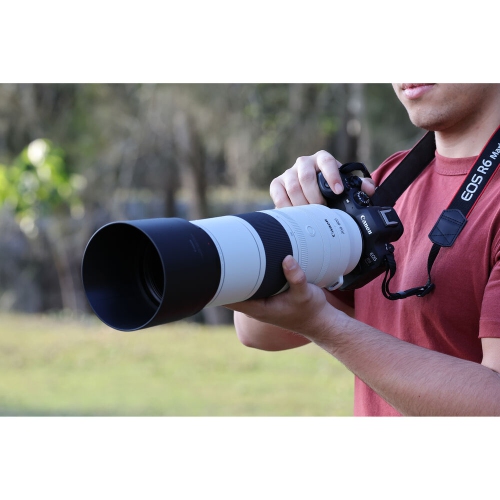 Canon RF 200-800mm f/6.3-9 IS USM Super-telephoto Zoom Lens - Bundle