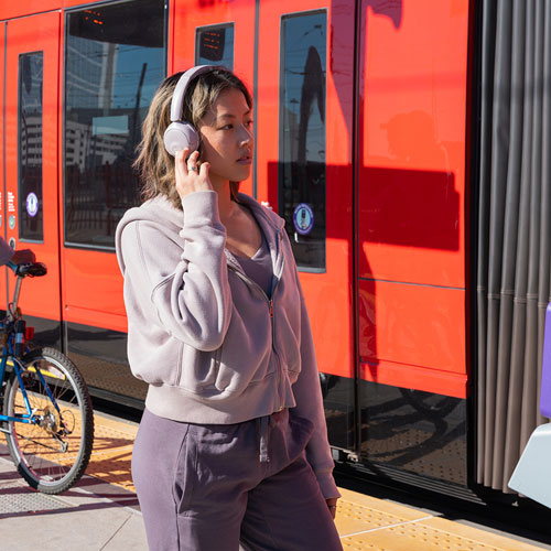 Casque d'écoute 100 % sans fil à suppression du bruit Go LUX de JLab - Mauve