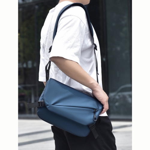 Crossbody bag, lightweight outdoor design + street fashion one-shoulder leisure, unisex crossbody bag waterproof large capacity - blue