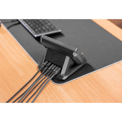 Stream Deck + et concentrateur USB d'Elgato