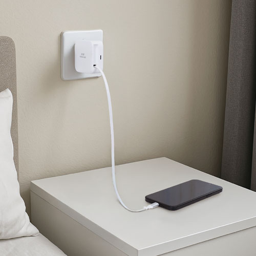 LBT 45W USB Type-C PD Wall Charger with Built-In Retractable Cable