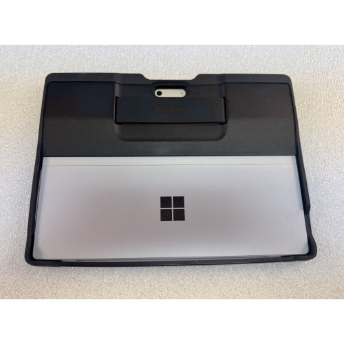 Remis à neuf - Surface Pro 5 12,3&nbsp;po de Microsoft, Core i5-7ᵉ gén d'Intel. 2,6&nbsp;GHz, mémoire vive 8&nbsp;Go, stockage 256&nbsp;Go, Windows