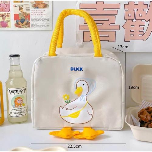 Lunch cooler bag for adults and children with cute cartoon appearance