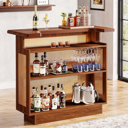 Meuble de bar en rotin de Tribesigns, table de bar à 4 niveaux Farmhouse avec 4 supports de verres à pied et base surélevée