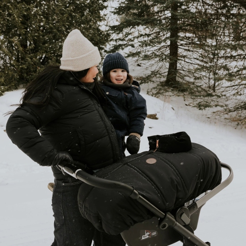 Housse légère pour sièges d'auto pour bébé de Petit Coulou - Noir