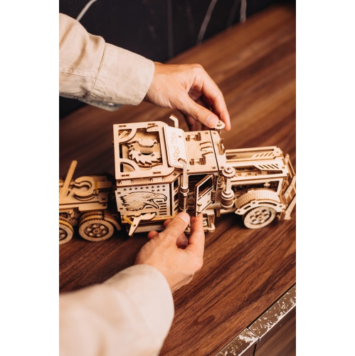 Wood Trick Big Rig Mechanical Toy Truck - 14x6? - Powerful Rubber Band Motor - Realistic Semi Truck Wooden Model Kit for