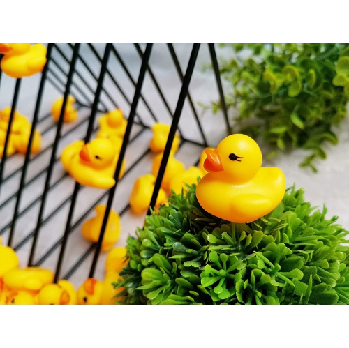 NotyBeybie 100Pcs Mini Yellow Rubber Ducks Tiny Baby Shower Rubber Ducks, Squeak Fun Baby Yellow Rubber Bath Toy Float F
