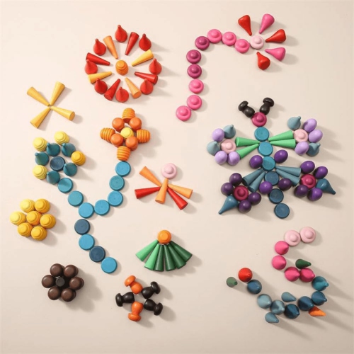 81PCS Pièces en vrac Matériaux de jeu arc-en-ciel en bois, jouet éducatif préscolaire éducatif de tri des formes