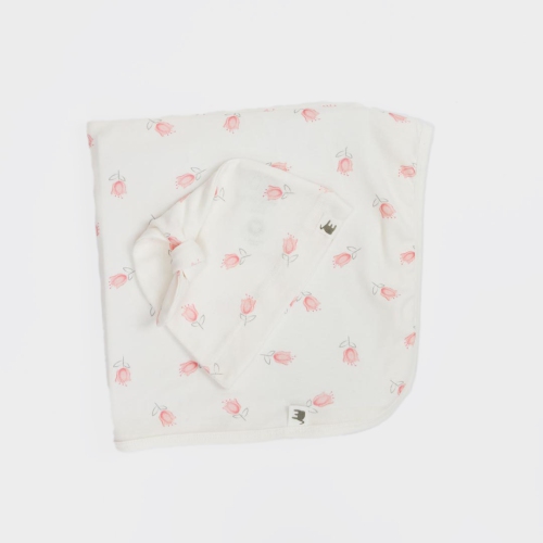 The Elk Baby Premium Organic Cotton Tulip Blanket and Beanie set