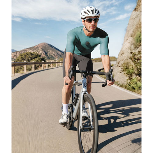 Caméra de sport étanche 4K 360° GO Ultra d'Insta360 - Noir