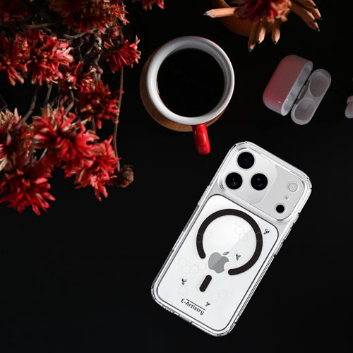 Étui rigide ajusté Signature Honeycomb d'E-Artistry avec MagSafe pour iPhone 17 Pro - Argenté