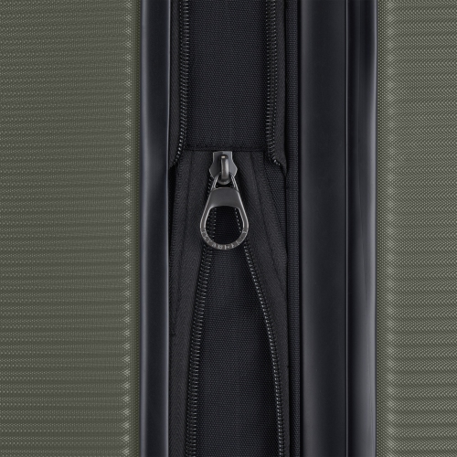 Bugatti - Wellington Hardside Carry-on Luggage with Expansion - Green