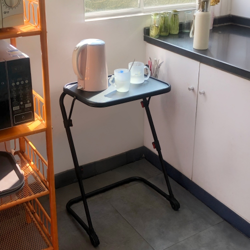 Table d'appoint portative pliable noire de Homy Casa pour la cuisine