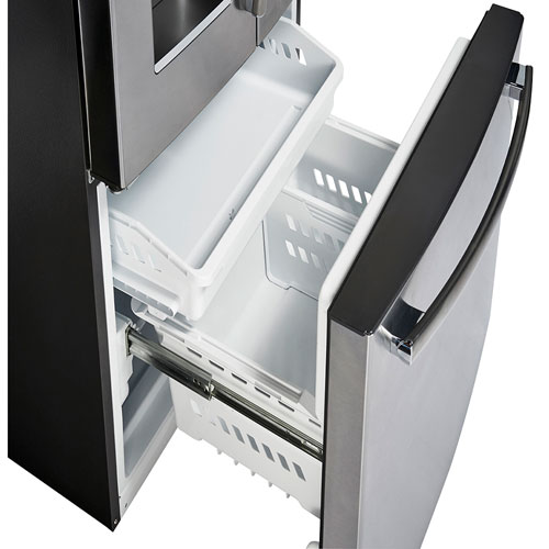 Réfrigérateur à deux portes 18 pi³ 33 po avec distributeur d'eau et de glace Profile de GE - Acier inoxydable