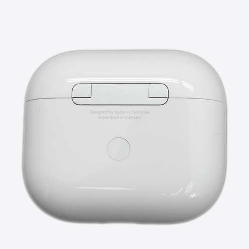 AirPods 3rd Generation Wireless Charging Case Replacement (A2897) by APPLE - Refurbished condition - Image 2