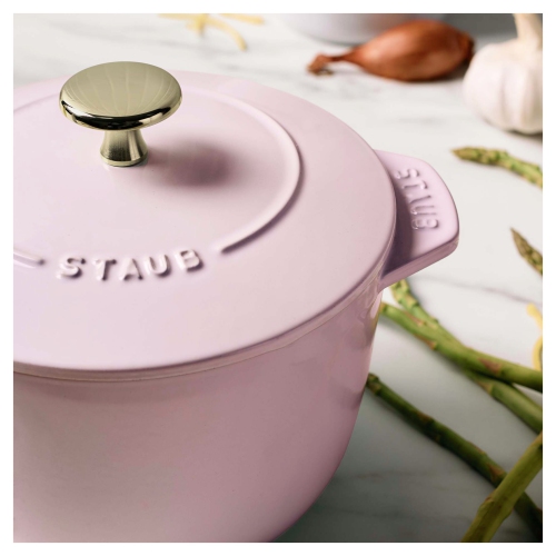 Cocotte à riz ronde en fonte La Cocotte 1,75 L DE STAUB, rose sorbet
