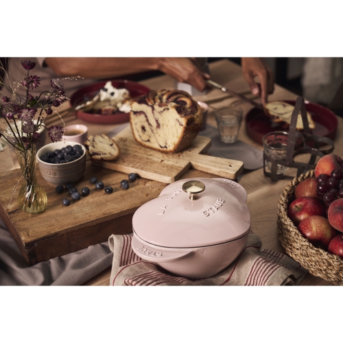 STAUB La Cocotte 1.75 L Cast Iron Heart Cocotte, Sorbet Rose