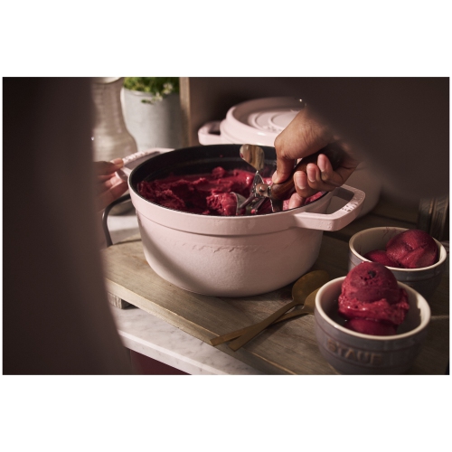 STAUB La Cocotte 2.5 L Cast Iron Round Cocotte, Sorbet Rose
