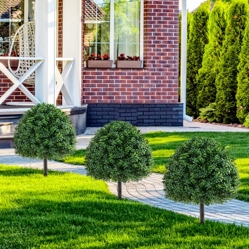 Gymax 2PCS 28'' Artificial Boxwood Topiary Ball Tree Set w/Ground Spike Sun-Protective