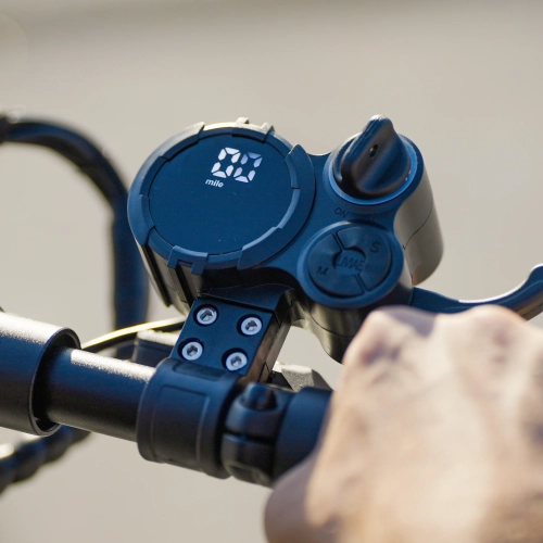 Solar P1 3.0 Electric Scooter, 2,400w Peak Power, 70 KM/hr max speed, 50 KM Range