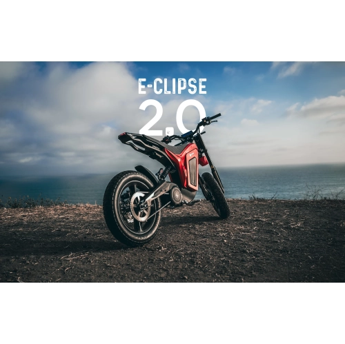 Vélo tout-terrain électrique solaire E-Clipse 2,0, vitesse maximale de 95&nbsp;km/h, moteur de 10000 W, autonomie 120&nbsp;km