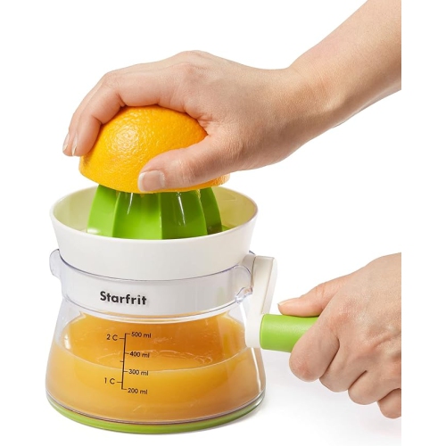 Starfrit Easy Juicer - Crank-Operated Citrus Juicer - 2-Cup Capacity - Stable base - Green