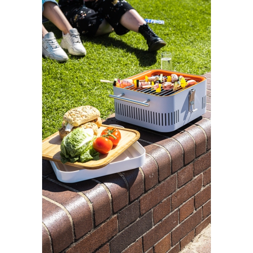 Everdure Charcoal Cube – convenient, portable BBQ