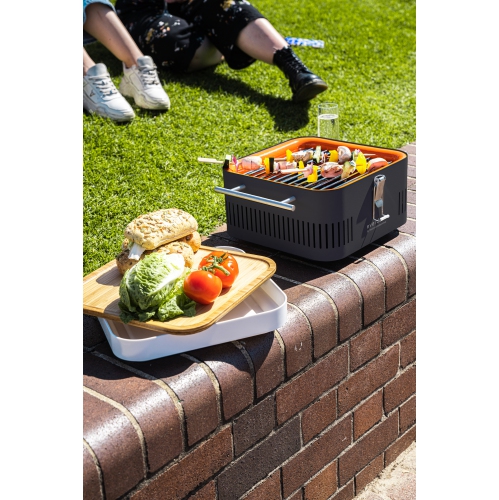 Everdure Charcoal Cube – convenient, portable BBQ