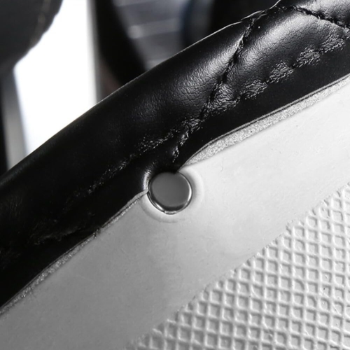 Rhinestone-encrusted DAD Crown, a car accessory, with a bubble leather steering wheel cover. Suitable for steering wheels with a diameter of 38cm -