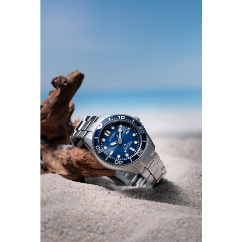 Montre homme à Eco-Drive Promaster Dive de Citizen, 41 mm boîtier et bracelet en inox argenté et cadran bleu