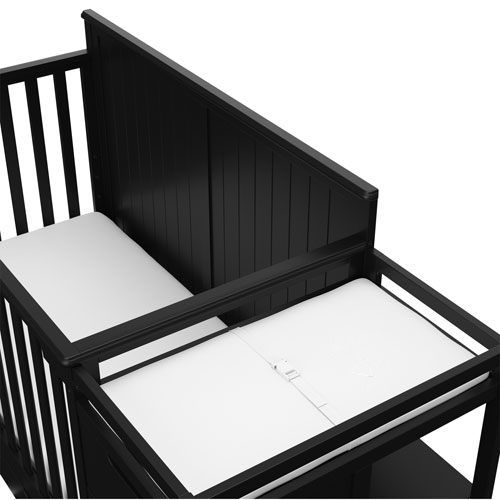 Graco Hadley 5-In-1 Convertible Crib and 3-Drawer Changer - Black