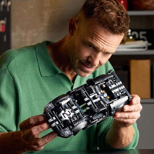 LEGO Technic : La voiture de course Ford GT40 MKII 1966 - 793 pièces (42223)