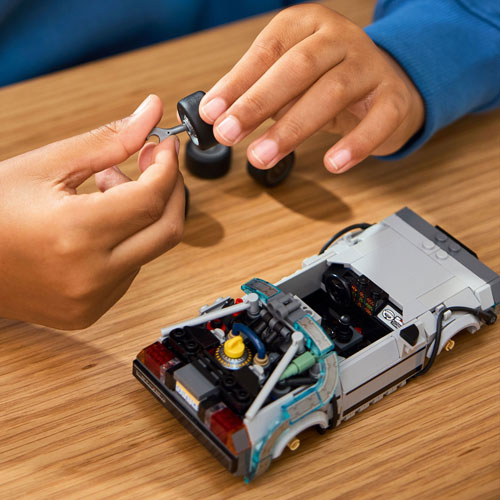 LEGO Speed Champions: Time Machine from Back to the Future - 357 Pieces