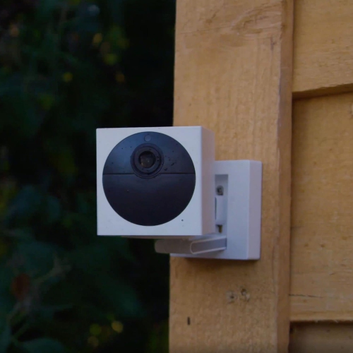 Ensemble de démarrage extérieur Wyze Cam v2, caméra intelligente HD 1080p sans fil intérieure/extérieure, audio 2 voies, blanc - Remis à neuf (Très