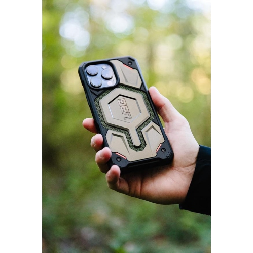 URBAN ARMOR GEAR UAG Designed for iPhone 16 Pro Max Case 6.9" Monarch Pro - Compatible with MagSafe Charging Rugged Heavy Duty Shockproof Anti-Slip