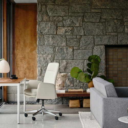 Fauteuil de bureau moderne mi-siècle Branch Softside à dossier haut – Accoudoirs amovibles, hauteur réglable, confort semblable à un nuage – Cuir