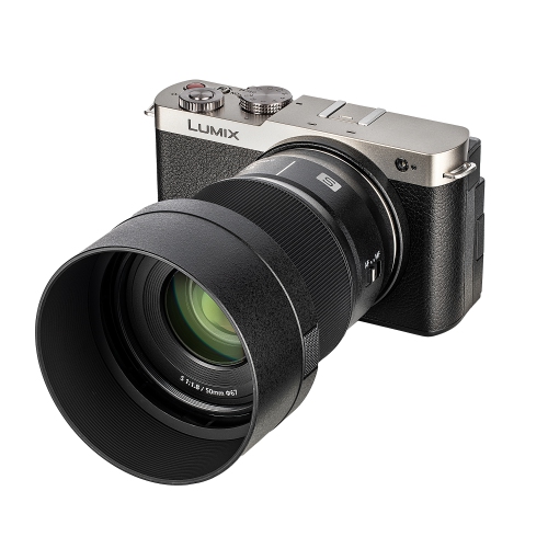 Appareil photo sans miroir Lumix S9 de Panasonic avec objectif 18-40&nbsp;mm f/4,5-6,3