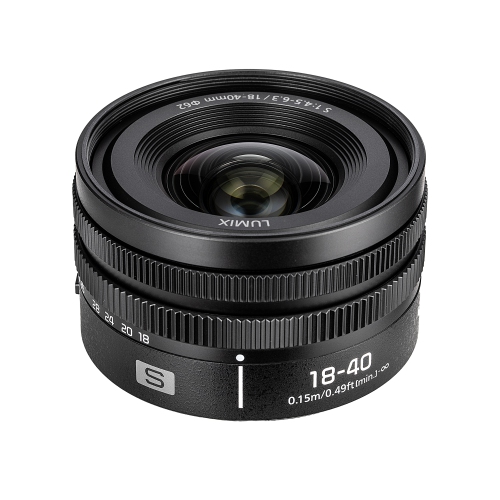 Appareil photo sans miroir Lumix S9 de Panasonic avec objectif 18-40&nbsp;mm f/4,5-6,3