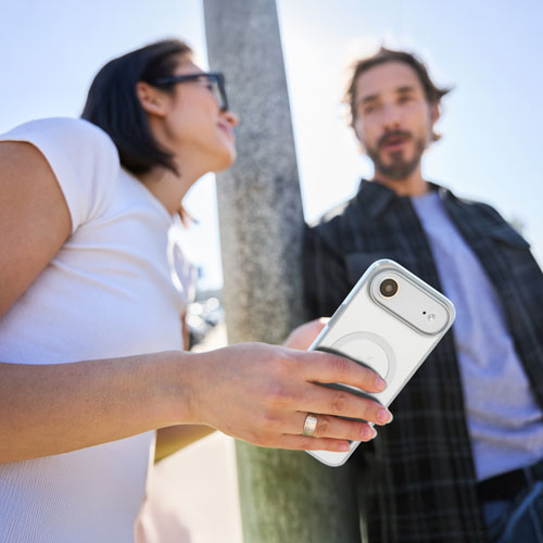Étui rigide ajusté mince d'Incase Designs avec MagSafe pour iPhone Air - Transparent