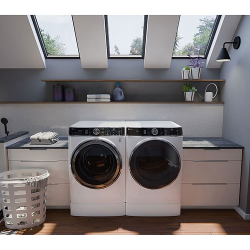 Socle de 28 po pour laveuse/sécheuse de GE (GFR0728SNWW) - Blanc