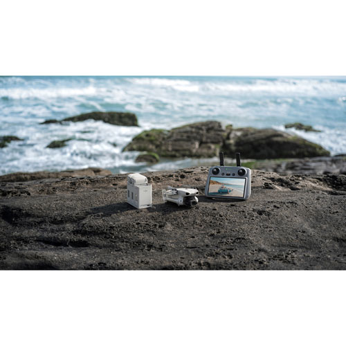 Ensemble Fly More Combo avec quadricoptère Lito X1 et télécommande RC 2 de DJI