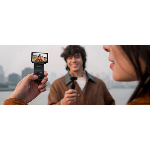 Insta360 Luna Ultra Standard 8K Action Camera Creator Bundle - Cosmic Black